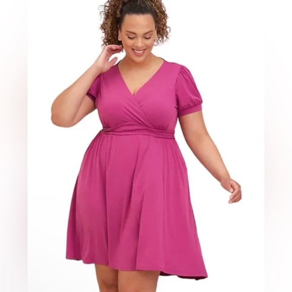 🔥 Torrid Mini Studio Knit Surplice Purple Dress size 4X size 26 with pocket NWT - Picture 2 of 7